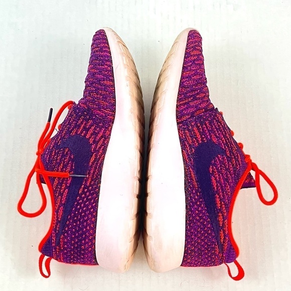 Nike Roshe One Flyknit Sneakers - Size 6 - Picture 6 of 8